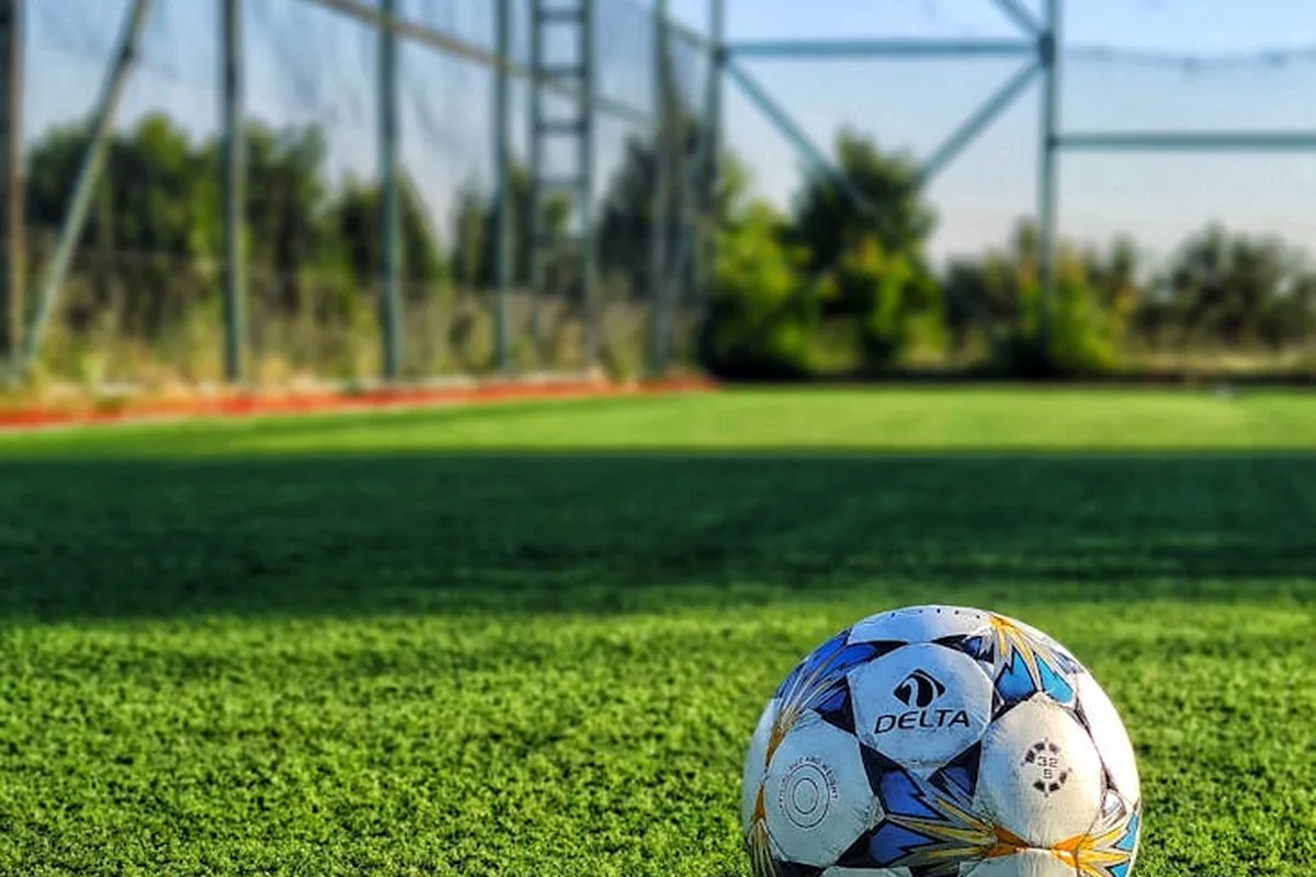 Arsenal 1998 Double Winning Season Analysis