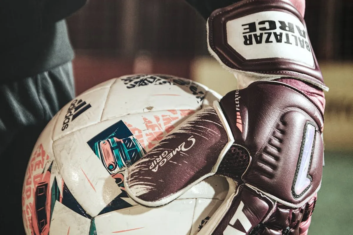 Arsenal Midfield Depth 2025 Transfer Strategy