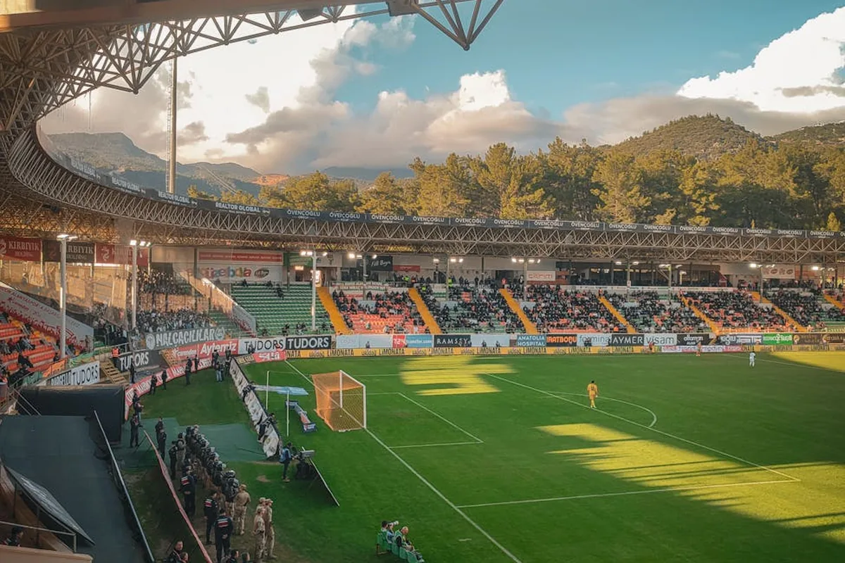 Arsenal Pressing Triggers 2024 Tactical Breakdown