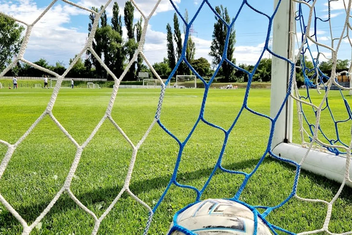 Declan Rice Midfield Role 2024 Analysis